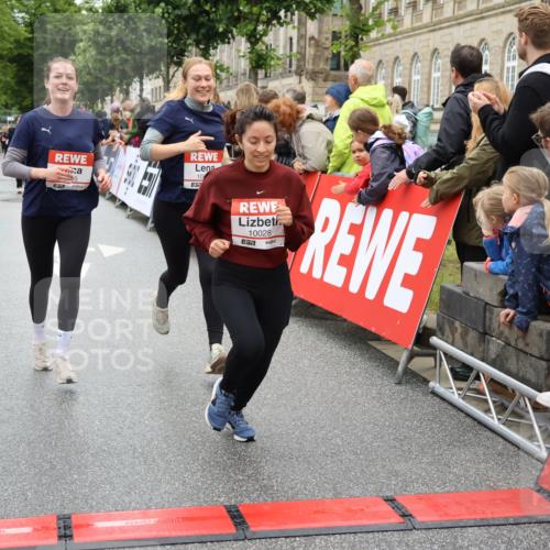 14.06.2026 - REWE Women's Run Strokosch-Dieckow http://msf.ph/oto/9784977 14.06.2026 10:03:19 Ziel 10028, 10029, 10224, 10510, 10670, 10785, 11208, 11444, 11523 meine-sportfotos.de