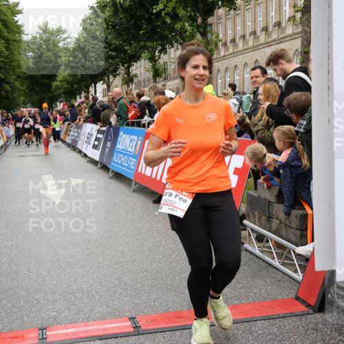 14.06.2026 - REWE Women's Run Strokosch-Dieckow http://msf.ph/oto/9785145 14.06.2026 10:03:36 Ziel 10026, 10032, 10323, 10421, 10549, 10647, 10652, 11366 meine-sportfotos.de