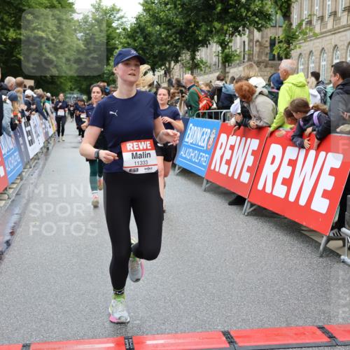 14.06.2026 - REWE Women's Run Strokosch-Dieckow http://msf.ph/oto/9785702 14.06.2026 10:04:12 Ziel 10227, 10276, 10301, 10368, 10415, 10448, 10476, 10603, 10900, 11080, 11333 meine-sportfotos.de