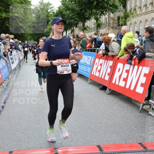 14.06.2026 - REWE Women's Run Strokosch-Dieckow http://msf.ph/oto/9785707 14.06.2026 10:04:12 Ziel 10227, 10276, 10301, 10368, 10415, 10448, 10476, 10603, 10900, 11080, 11333 meine-sportfotos.de