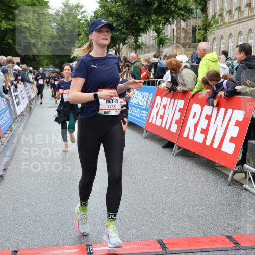 14.06.2026 - REWE Women's Run Strokosch-Dieckow http://msf.ph/oto/9785712 14.06.2026 10:04:12 Ziel 10227, 10276, 10301, 10368, 10415, 10448, 10476, 10603, 10900, 11080, 11333 meine-sportfotos.de