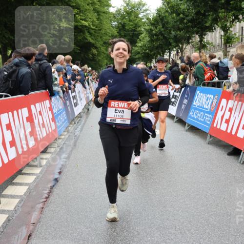 14.06.2026 - REWE Women's Run Strokosch-Dieckow http://msf.ph/oto/9785770 14.06.2026 10:04:18 Ziel 10227, 10276, 10335, 10448, 10476, 10554, 10974, 11037, 11108, 11279, 11333, 11338, 11534 meine-sportfotos.de