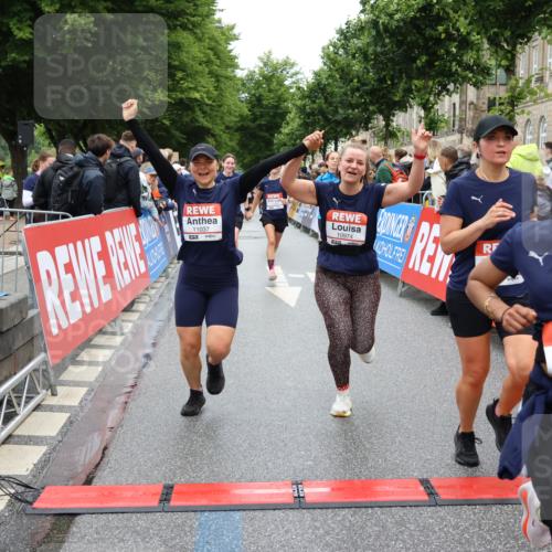 14.06.2026 - REWE Women's Run Strokosch-Dieckow http://msf.ph/oto/9785817 14.06.2026 10:04:20 Ziel 10276, 10335, 10448, 10544, 10554, 10974, 11037, 11108, 11279, 11333, 11338, 11534 meine-sportfotos.de