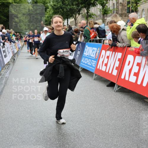14.06.2026 - REWE Women's Run Strokosch-Dieckow http://msf.ph/oto/9785978 14.06.2026 10:04:34 Ziel 10656, 10660, 10771, 10779, 11118, 11144, 11473 meine-sportfotos.de