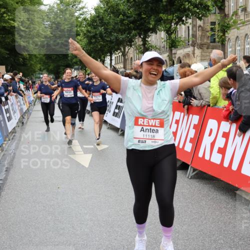 14.06.2026 - REWE Women's Run Strokosch-Dieckow http://msf.ph/oto/9785986 14.06.2026 10:04:37 Ziel 10486, 10660, 10771, 10779, 10787, 10788, 11002, 11118, 11144, 11187, 11473 meine-sportfotos.de