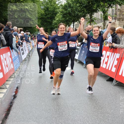 14.06.2026 - REWE Women's Run Strokosch-Dieckow http://msf.ph/oto/9785987 14.06.2026 10:04:39 Ziel 10486, 10660, 10771, 10787, 10788, 11002, 11068, 11118, 11187 meine-sportfotos.de