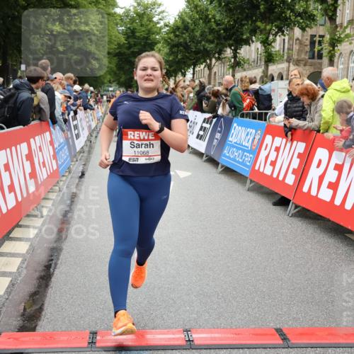 14.06.2026 - REWE Women's Run Strokosch-Dieckow http://msf.ph/oto/9786007 14.06.2026 10:04:43 Ziel 10486, 10787, 10788, 11002, 11068, 11118, 11122, 11187, 11294 meine-sportfotos.de