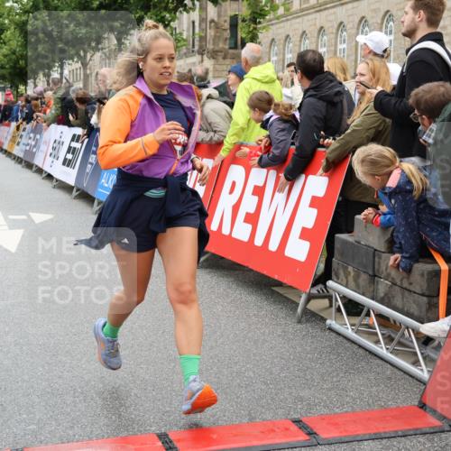 14.06.2026 - REWE Women's Run Strokosch-Dieckow http://msf.ph/oto/9786018 14.06.2026 10:04:49 Ziel 10593, 10787, 10788, 11068, 11122, 11294 meine-sportfotos.de
