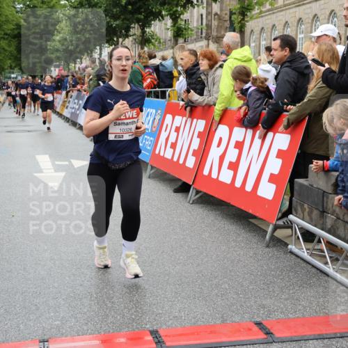 14.06.2026 - REWE Women's Run Strokosch-Dieckow http://msf.ph/oto/9786024 14.06.2026 10:04:57 Ziel 10326, 10593 meine-sportfotos.de