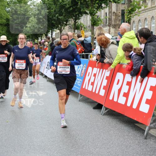 14.06.2026 - REWE Women's Run Strokosch-Dieckow http://msf.ph/oto/9786043 14.06.2026 10:05:07 Ziel 10127, 10329, 10610, 10719, 11043, 11081, 11290, 11323, 11482, 11524 meine-sportfotos.de