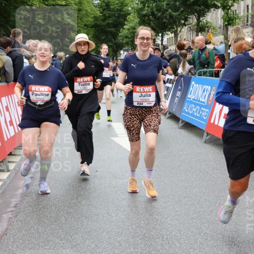 14.06.2026 - REWE Women's Run Strokosch-Dieckow http://msf.ph/oto/9786049 14.06.2026 10:05:08 Ziel 10127, 10191, 10329, 10610, 10719, 10822, 11043, 11081, 11290, 11323, 11482, 11524 meine-sportfotos.de