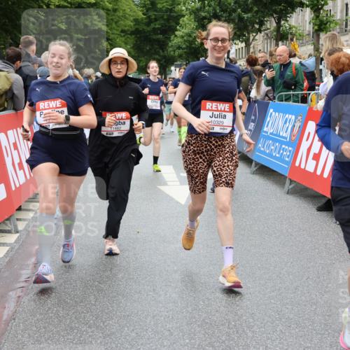 14.06.2026 - REWE Women's Run Strokosch-Dieckow http://msf.ph/oto/9786051 14.06.2026 10:05:08 Ziel 10127, 10191, 10329, 10610, 10719, 10822, 11043, 11081, 11290, 11323, 11482, 11524 meine-sportfotos.de