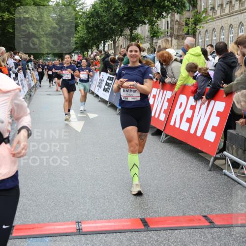 14.06.2026 - REWE Women's Run Strokosch-Dieckow http://msf.ph/oto/9786063 14.06.2026 10:05:12 Ziel 10127, 10191, 10329, 10719, 10822, 11027, 11043, 11081, 11091, 11290, 11323, 11482, 11524 meine-sportfotos.de