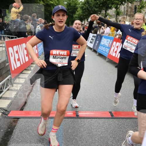 14.06.2026 - REWE Women's Run Strokosch-Dieckow http://msf.ph/oto/9786106 14.06.2026 10:05:26 Ziel 10222, 10318, 10409, 10512, 10524, 10533, 10583, 10588, 10674, 10675, 10836, 10968, 11107, 11263, 11452, 11462 meine-sportfotos.de