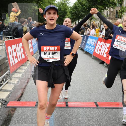 14.06.2026 - REWE Women's Run Strokosch-Dieckow http://msf.ph/oto/9786108 14.06.2026 10:05:26 Ziel 10222, 10318, 10409, 10512, 10524, 10533, 10583, 10588, 10674, 10675, 10836, 10968, 11107, 11263, 11452, 11462 meine-sportfotos.de