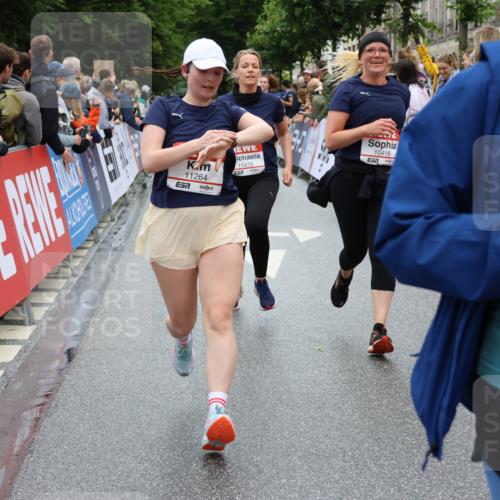 14.06.2026 - REWE Women's Run Strokosch-Dieckow http://msf.ph/oto/9786121 14.06.2026 10:05:33 Ziel 10222, 10418, 10497, 10512, 10524, 10583, 10645, 10836, 11107, 11263, 11264, 11452, 11478 meine-sportfotos.de