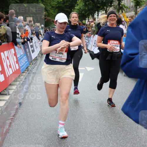 14.06.2026 - REWE Women's Run Strokosch-Dieckow http://msf.ph/oto/9786122 14.06.2026 10:05:33 Ziel 10222, 10418, 10497, 10512, 10524, 10583, 10645, 10836, 11107, 11263, 11264, 11452, 11478 meine-sportfotos.de