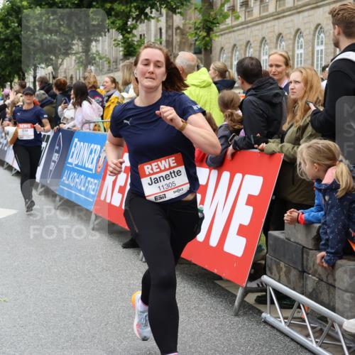14.06.2026 - REWE Women's Run Strokosch-Dieckow http://msf.ph/oto/9786134 14.06.2026 10:05:38 Ziel 10418, 10494, 10497, 10645, 10669, 10775, 10836, 10959, 11264, 11305, 11478 meine-sportfotos.de