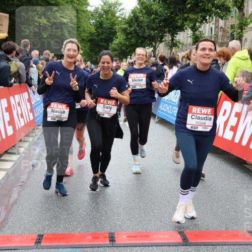 14.06.2026 - REWE Women's Run Strokosch-Dieckow http://msf.ph/oto/9786157 14.06.2026 10:05:47 Ziel 10057, 10059, 10076, 10271, 10309, 10348, 10493, 10494, 10669, 10761, 10775, 10959, 10980, 11357 meine-sportfotos.de