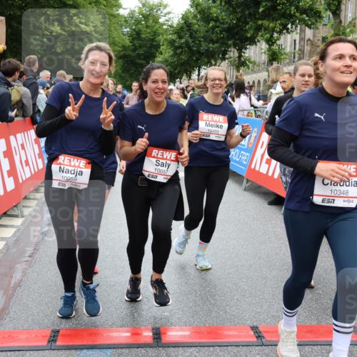 14.06.2026 - REWE Women's Run Strokosch-Dieckow http://msf.ph/oto/9786163 14.06.2026 10:05:48 Ziel 10057, 10059, 10076, 10087, 10271, 10309, 10332, 10348, 10493, 10494, 10579, 10669, 10761, 10775, 10959, 10980, 11357 meine-sportfotos.de