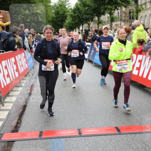 14.06.2026 - REWE Women's Run Strokosch-Dieckow http://msf.ph/oto/9786165 14.06.2026 10:05:51 Ziel 10057, 10059, 10076, 10087, 10271, 10309, 10332, 10348, 10493, 10579, 10694, 10726, 10761, 10799, 10980, 11357, 11363, 11532 meine-sportfotos.de