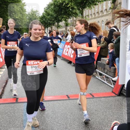 14.06.2026 - REWE Women's Run Strokosch-Dieckow http://msf.ph/oto/9786197 14.06.2026 10:06:00 Ziel 10048, 10049, 10050, 10087, 10123, 10199, 10332, 10477, 10538, 10579, 10624, 10654, 10694, 10705, 10726, 10799, 10910, 11010, 11034, 11036, 11181, 11316, 11356, 11363, 11532 meine-sportfotos.de