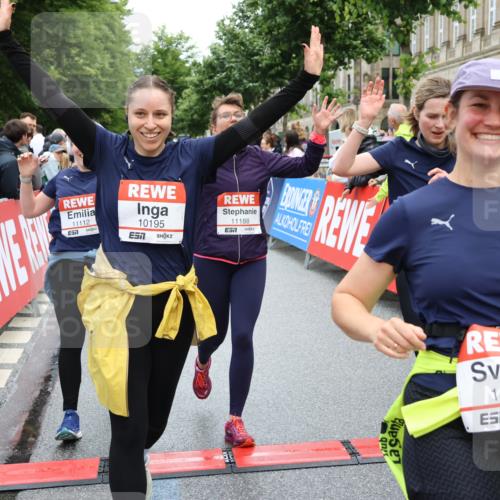 14.06.2026 - REWE Women's Run Strokosch-Dieckow http://msf.ph/oto/9786244 14.06.2026 10:06:12 Ziel 10019, 10123, 10195, 10462, 10581, 10671, 10823, 10880, 11112, 11114, 11121, 11188, 11503 meine-sportfotos.de