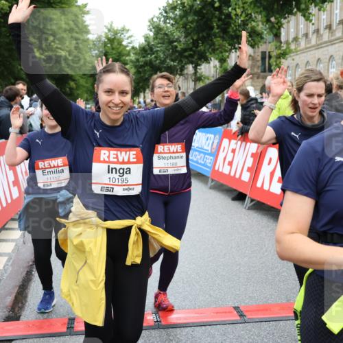 14.06.2026 - REWE Women's Run Strokosch-Dieckow http://msf.ph/oto/9786246 14.06.2026 10:06:12 Ziel 10019, 10123, 10195, 10462, 10581, 10671, 10823, 10880, 11112, 11114, 11121, 11188, 11503 meine-sportfotos.de