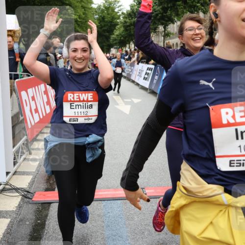 14.06.2026 - REWE Women's Run Strokosch-Dieckow http://msf.ph/oto/9786249 14.06.2026 10:06:12 Ziel 10019, 10123, 10195, 10462, 10581, 10671, 10823, 10880, 11112, 11114, 11121, 11188, 11503 meine-sportfotos.de