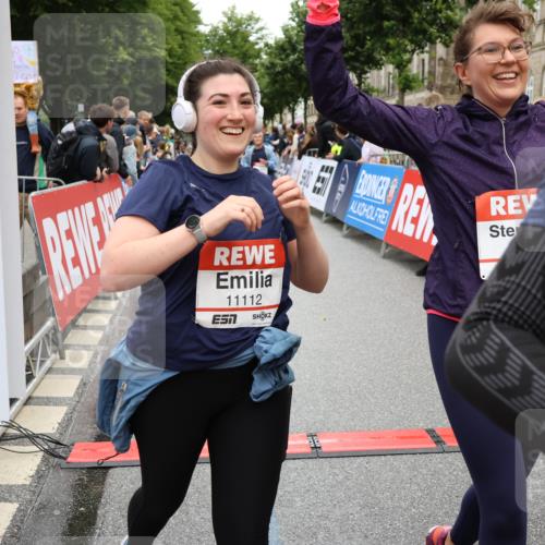 14.06.2026 - REWE Women's Run Strokosch-Dieckow http://msf.ph/oto/9786253 14.06.2026 10:06:13 Ziel 10019, 10195, 10462, 10581, 10671, 10823, 10880, 11112, 11114, 11121, 11188, 11503 meine-sportfotos.de