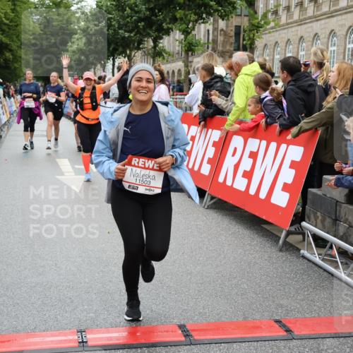 14.06.2026 - REWE Women's Run Strokosch-Dieckow http://msf.ph/oto/9786256 14.06.2026 10:06:17 Ziel 10195, 10284, 10462, 10671, 10701, 10823, 10880, 11112, 11134, 11188, 11211, 11503 meine-sportfotos.de
