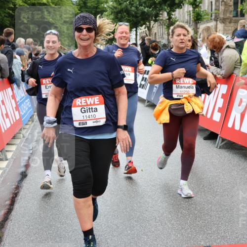 14.06.2026 - REWE Women's Run Strokosch-Dieckow http://msf.ph/oto/9786323 14.06.2026 10:06:36 Ziel 10243, 10255, 10474, 10597, 10635, 10672, 10747, 10826, 10857, 11011, 11148, 11233, 11235, 11250, 11267, 11410, 11484, 11521 meine-sportfotos.de