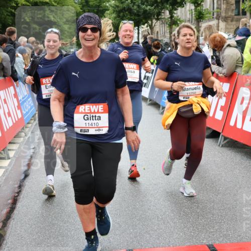 14.06.2026 - REWE Women's Run Strokosch-Dieckow http://msf.ph/oto/9786324 14.06.2026 10:06:36 Ziel 10243, 10255, 10474, 10597, 10635, 10672, 10747, 10826, 10857, 11011, 11148, 11233, 11235, 11250, 11267, 11410, 11484, 11521 meine-sportfotos.de