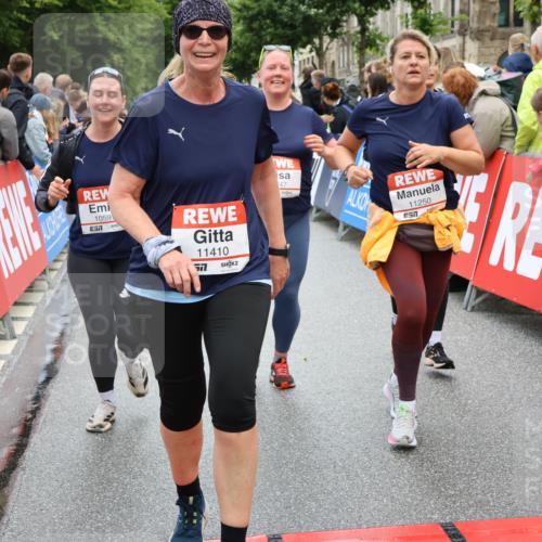 14.06.2026 - REWE Women's Run Strokosch-Dieckow http://msf.ph/oto/9786326 14.06.2026 10:06:37 Ziel 10243, 10255, 10474, 10597, 10635, 10672, 10747, 10826, 10857, 11011, 11148, 11233, 11235, 11250, 11267, 11410, 11484, 11521 meine-sportfotos.de