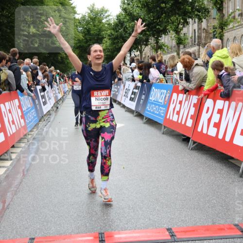 14.06.2026 - REWE Women's Run Strokosch-Dieckow http://msf.ph/oto/9786344 14.06.2026 10:06:47 Ziel 10635, 10646, 11182, 11321 meine-sportfotos.de