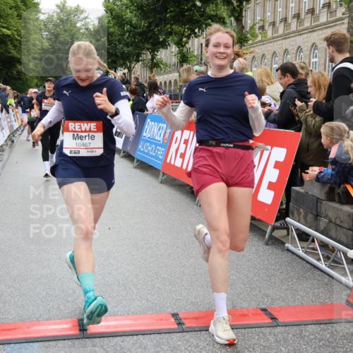14.06.2026 - REWE Women's Run Strokosch-Dieckow http://msf.ph/oto/9786406 14.06.2026 10:07:14 Ziel 10006, 10007, 10008, 10009, 10205, 10467, 10609, 10888, 10949, 11015, 11084, 11127, 11161, 11476 meine-sportfotos.de