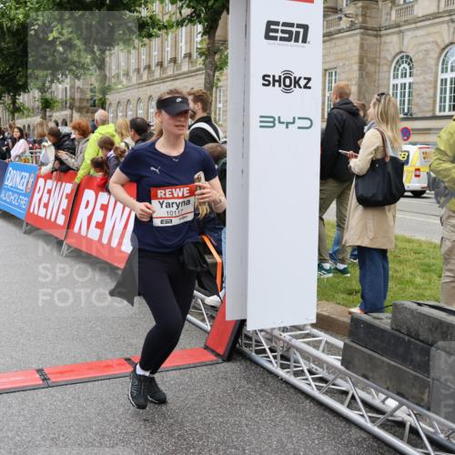 14.06.2026 - REWE Women's Run Strokosch-Dieckow http://msf.ph/oto/9786433 14.06.2026 10:07:22 Ziel 10006, 10007, 10008, 10009, 10117, 10205, 10467, 10508, 10888, 10949, 11084, 11127, 11161, 11192 meine-sportfotos.de