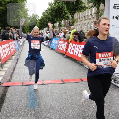 14.06.2026 - REWE Women's Run Strokosch-Dieckow http://msf.ph/oto/9786531 14.06.2026 10:08:06 Ziel 10126, 10164, 10213, 10350, 10414, 10685, 10852, 11033, 11063, 11073, 11156, 11480 meine-sportfotos.de