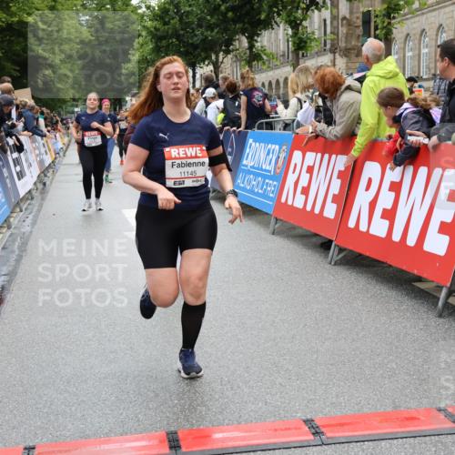 14.06.2026 - REWE Women's Run Strokosch-Dieckow http://msf.ph/oto/9786540 14.06.2026 10:08:12 Ziel 10213, 10414, 10685, 10739, 10743, 11073, 11145, 11480 meine-sportfotos.de