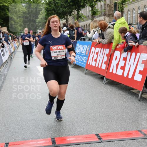 14.06.2026 - REWE Women's Run Strokosch-Dieckow http://msf.ph/oto/9786541 14.06.2026 10:08:12 Ziel 10213, 10414, 10685, 10739, 10743, 11073, 11145, 11480 meine-sportfotos.de