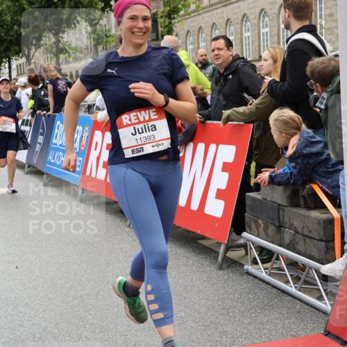 14.06.2026 - REWE Women's Run Strokosch-Dieckow http://msf.ph/oto/9786555 14.06.2026 10:08:17 Ziel 10353, 10723, 10739, 10743, 11145, 11376, 11393, 11480 meine-sportfotos.de