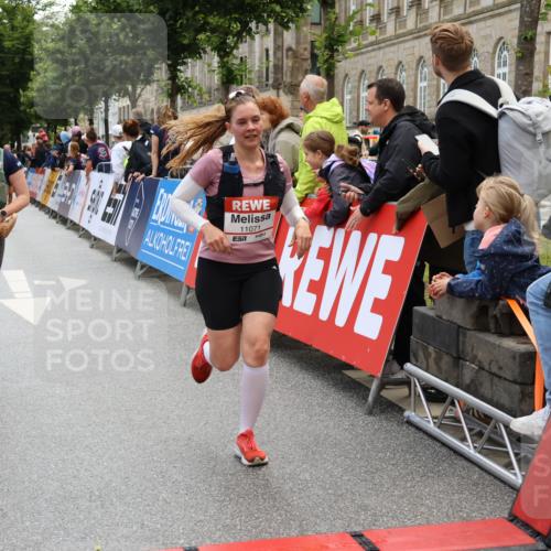14.06.2026 - REWE Women's Run Strokosch-Dieckow http://msf.ph/oto/9786604 14.06.2026 10:08:50 Ziel 10022, 10114, 10361, 10846, 11071 meine-sportfotos.de
