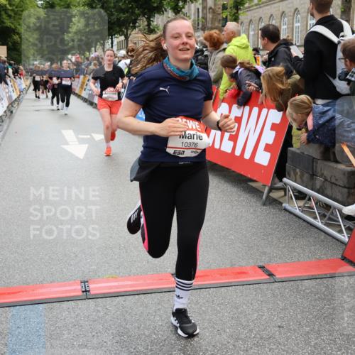 14.06.2026 - REWE Women's Run Strokosch-Dieckow http://msf.ph/oto/9786635 14.06.2026 10:09:02 Ziel 10124, 10259, 10376, 10692, 10793, 11159, 11197, 11219 meine-sportfotos.de