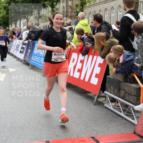 14.06.2026 - REWE Women's Run Strokosch-Dieckow http://msf.ph/oto/9786637 14.06.2026 10:09:03 Ziel 10124, 10259, 10376, 10692, 10793, 11159, 11197, 11219 meine-sportfotos.de