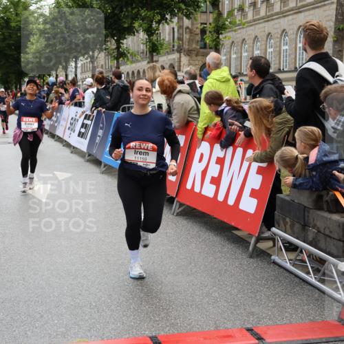 14.06.2026 - REWE Women's Run Strokosch-Dieckow http://msf.ph/oto/9786641 14.06.2026 10:09:06 Ziel 10124, 10248, 10259, 10376, 10793, 11159, 11197, 11219, 11455 meine-sportfotos.de