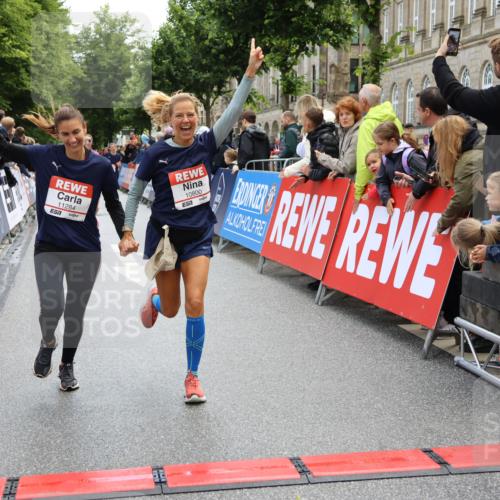 14.06.2026 - REWE Women's Run Strokosch-Dieckow http://msf.ph/oto/9786676 14.06.2026 10:09:25 Ziel 10383, 10712, 10800, 11057, 11284 meine-sportfotos.de
