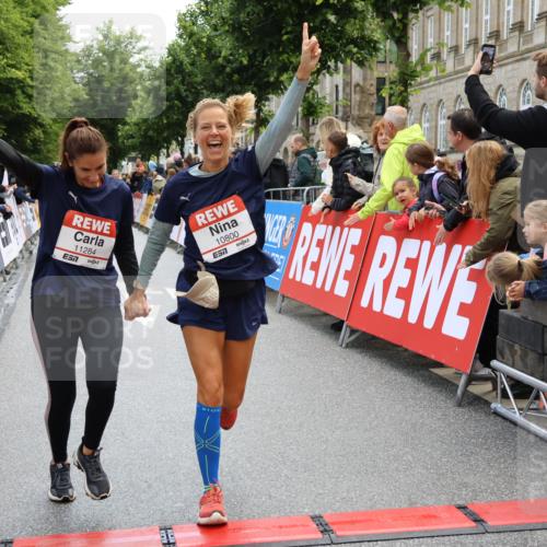 14.06.2026 - REWE Women's Run Strokosch-Dieckow http://msf.ph/oto/9786681 14.06.2026 10:09:26 Ziel 10383, 10712, 10800, 11057, 11284 meine-sportfotos.de