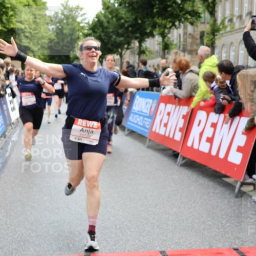 14.06.2026 - REWE Women's Run Strokosch-Dieckow http://msf.ph/oto/9786718 14.06.2026 10:09:40 Ziel 10047, 10139, 10208, 10288, 10360, 10382, 10725, 10889, 10928, 10977, 11083, 11169, 11431 meine-sportfotos.de
