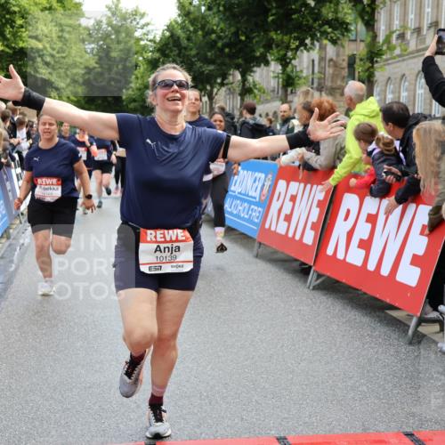 14.06.2026 - REWE Women's Run Strokosch-Dieckow http://msf.ph/oto/9786720 14.06.2026 10:09:40 Ziel 10047, 10139, 10208, 10288, 10360, 10382, 10725, 10889, 10928, 10977, 11083, 11169, 11431 meine-sportfotos.de