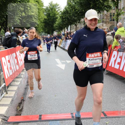 14.06.2026 - REWE Women's Run Strokosch-Dieckow http://msf.ph/oto/9786734 14.06.2026 10:09:44 Ziel 10047, 10139, 10208, 10360, 10417, 10725, 10889, 10928, 10977, 11083, 11169, 11177, 11431 meine-sportfotos.de
